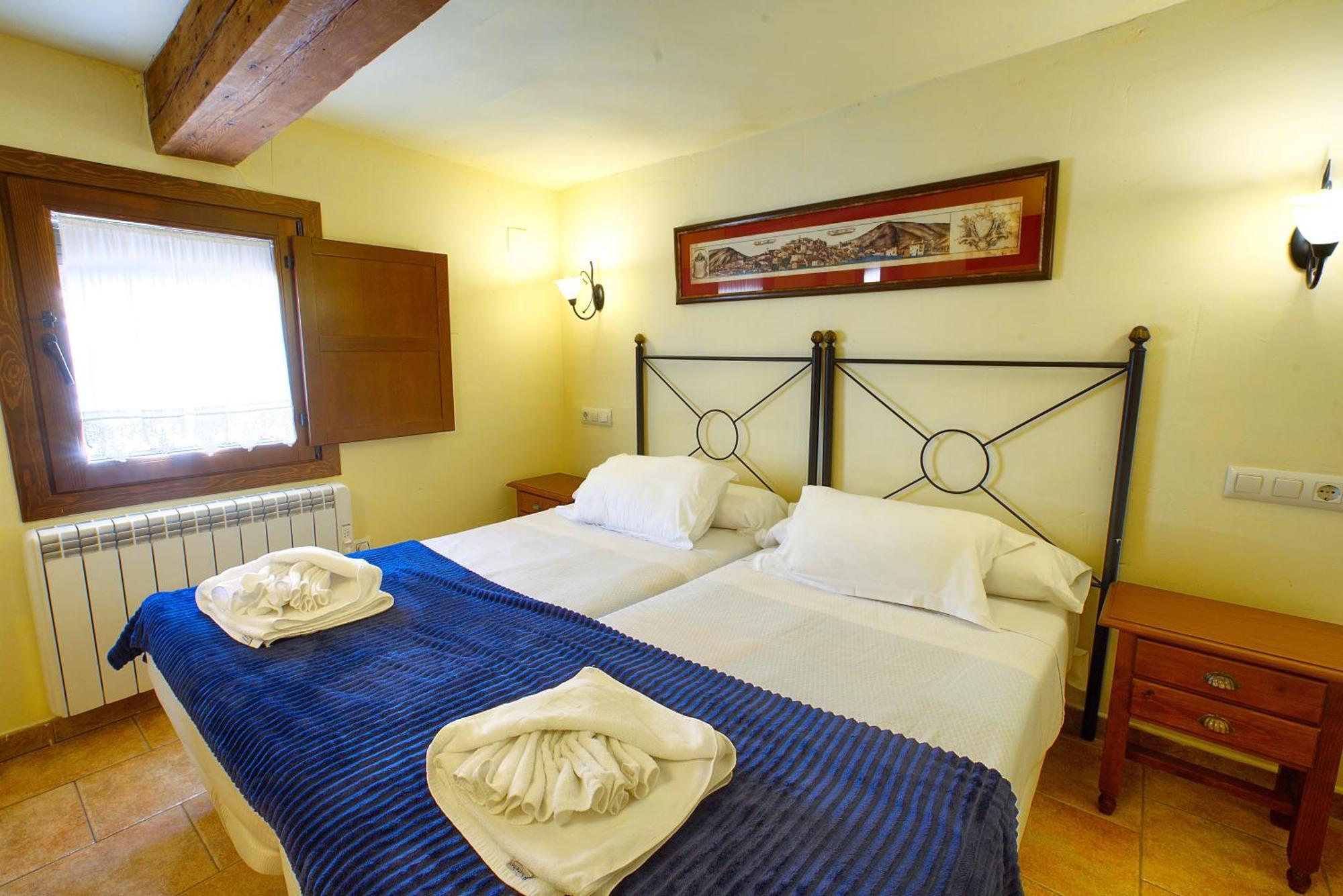 Standard Twin Room,1742806634:JPEG