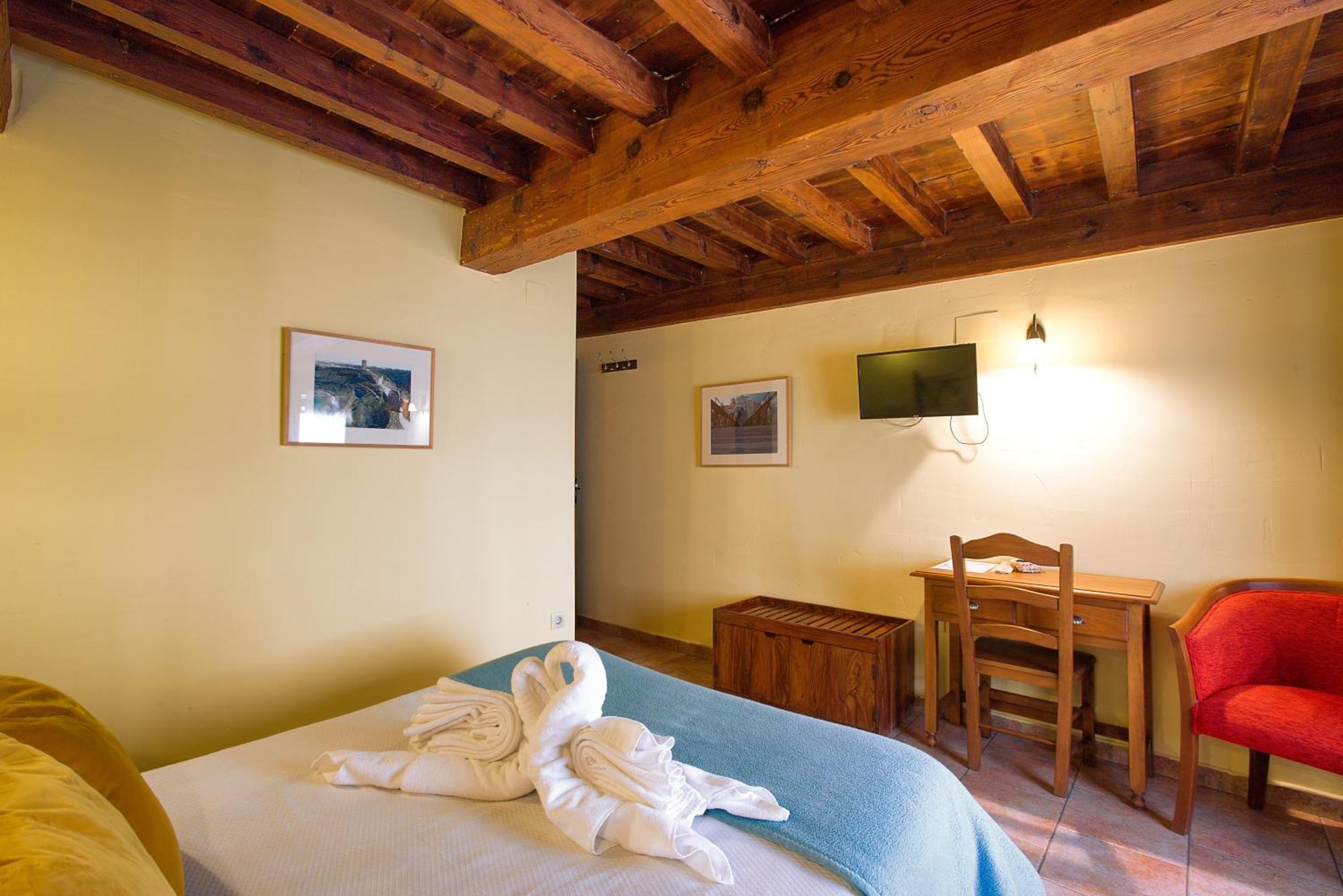 Double Room,1742806570:JPEG